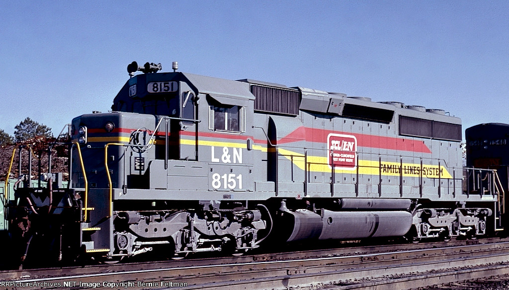 Louisville & Nashville SD40-2 #8151, one of 202 SD40-2's on the L&N roster, 